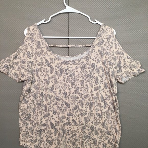 Juicy Couture Short Sleeve Shirt Women's Large Cold Shoulder - Picture 1 of 6
